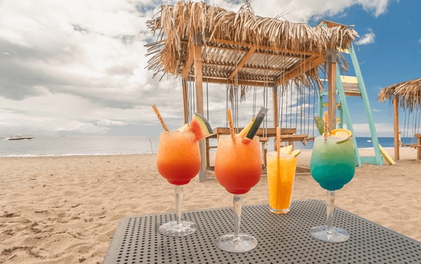 Best Beach Bars in Cozumel for Sunset Cocktails in 2025